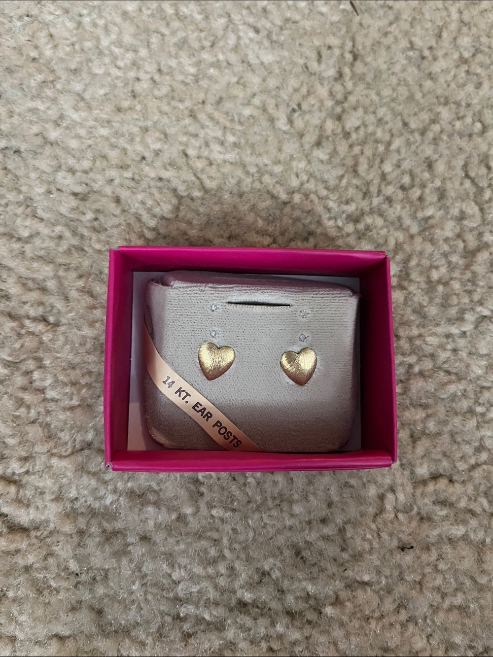 14K Gold Heart Stud Earrings - Classic Women's Jewelry